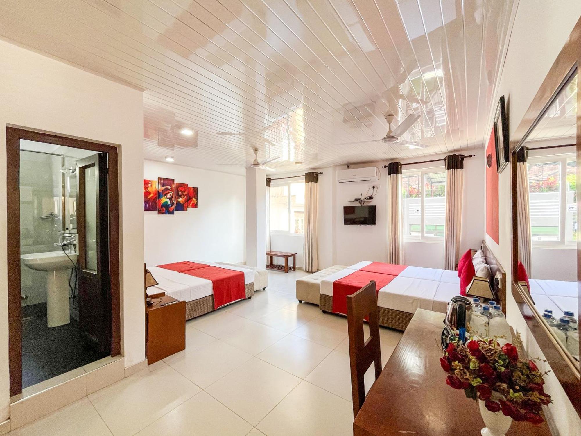 My City Hotel Kandy Ngoại thất bức ảnh