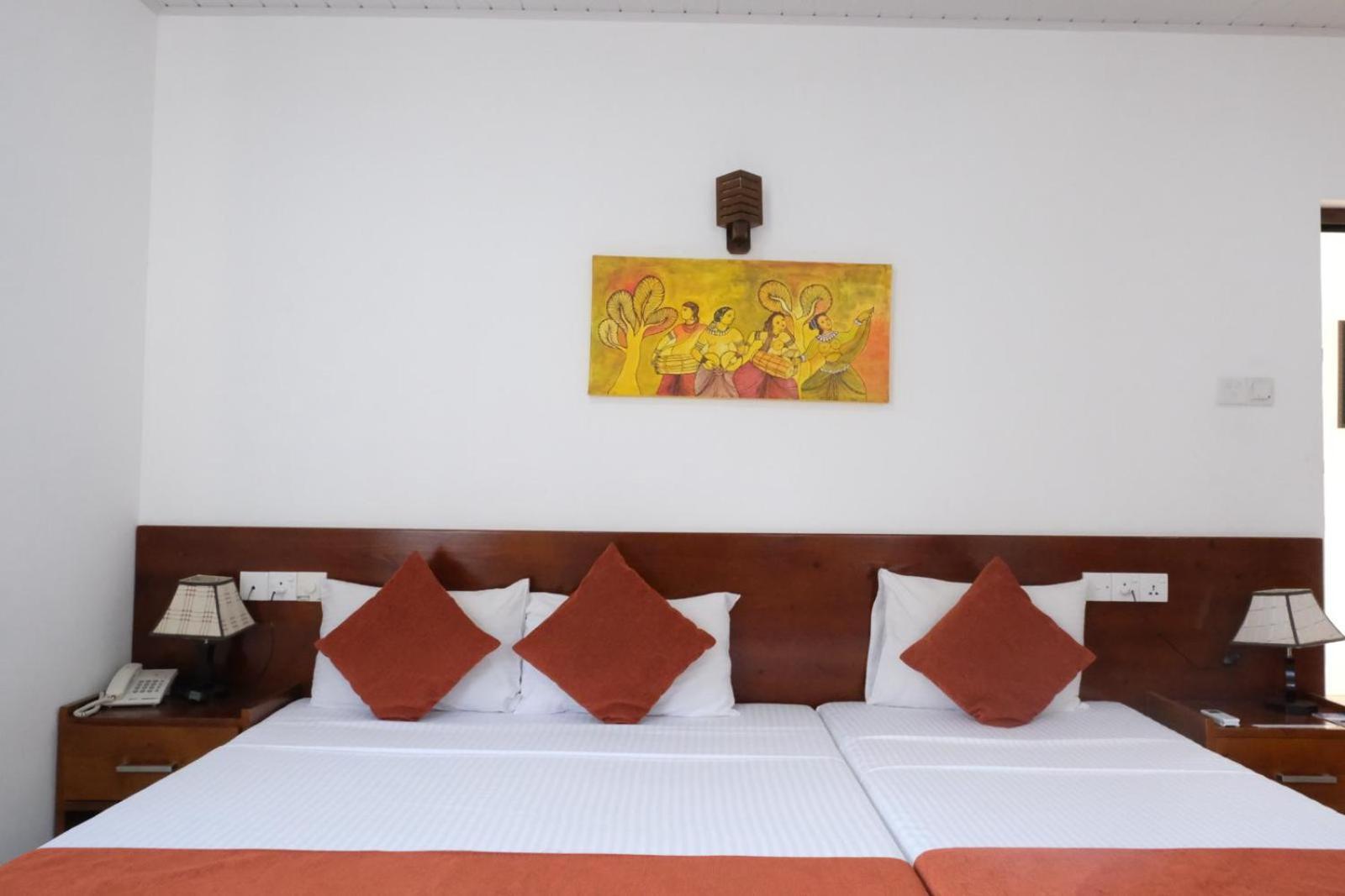 My City Hotel Kandy Ngoại thất bức ảnh