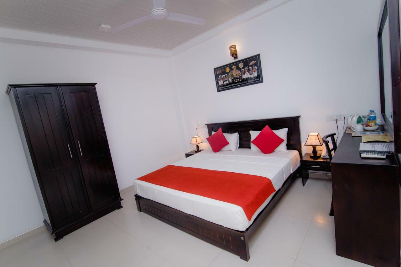 My City Hotel Kandy Ngoại thất bức ảnh
